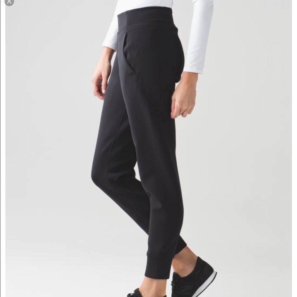 Lululemon sweats